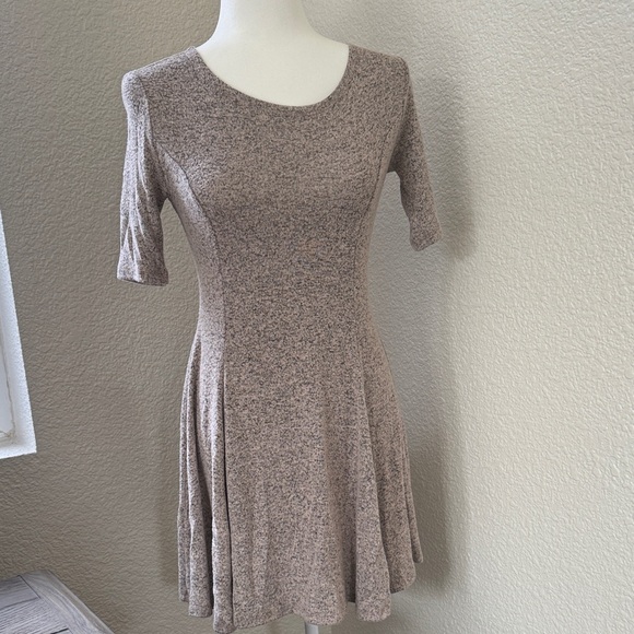 Dresses & Skirts - Chic Tan Mini Dress